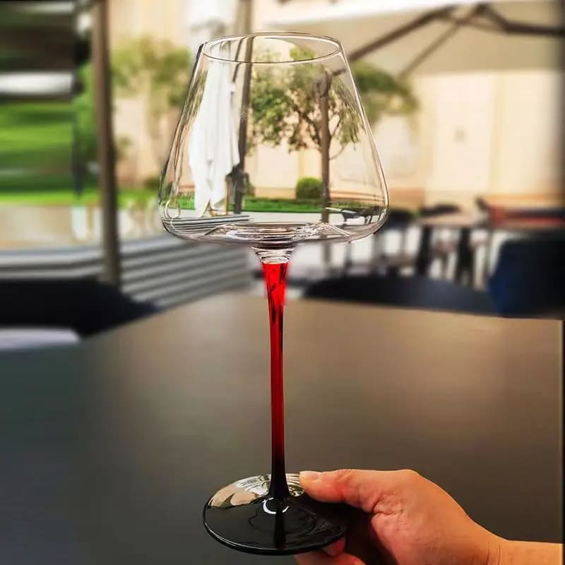 Taça de Vinho Cristal Haste Vermelha Bar em Casa Homedec