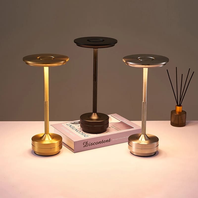 Luminária de Mesa LED Sem Fio Metal Recarregável Homedec