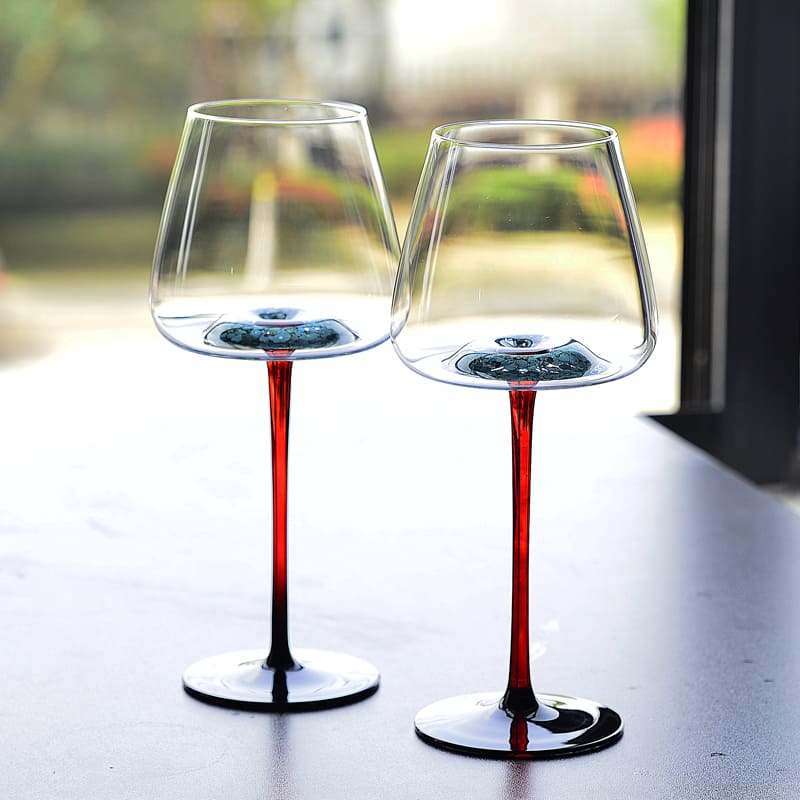 Taça de Vinho Cristal Haste Vermelha Bar em Casa Homedec