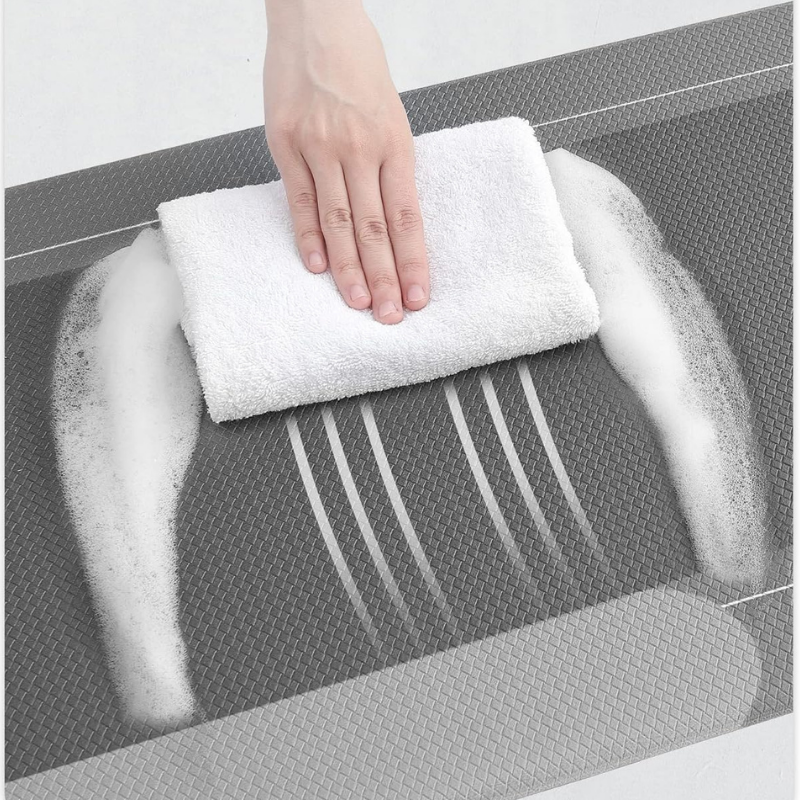 tapete de banheiro super absorvente cor cinza fácil de limpar
